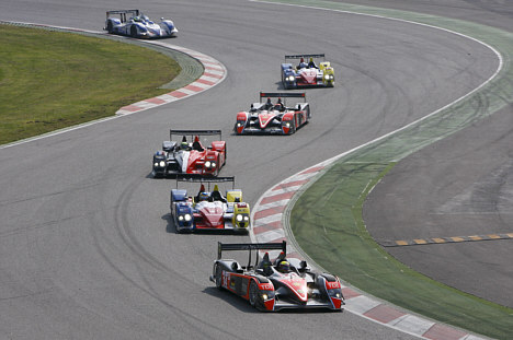 Christian Bakkerud i Team Kolles Audi R10 racer.